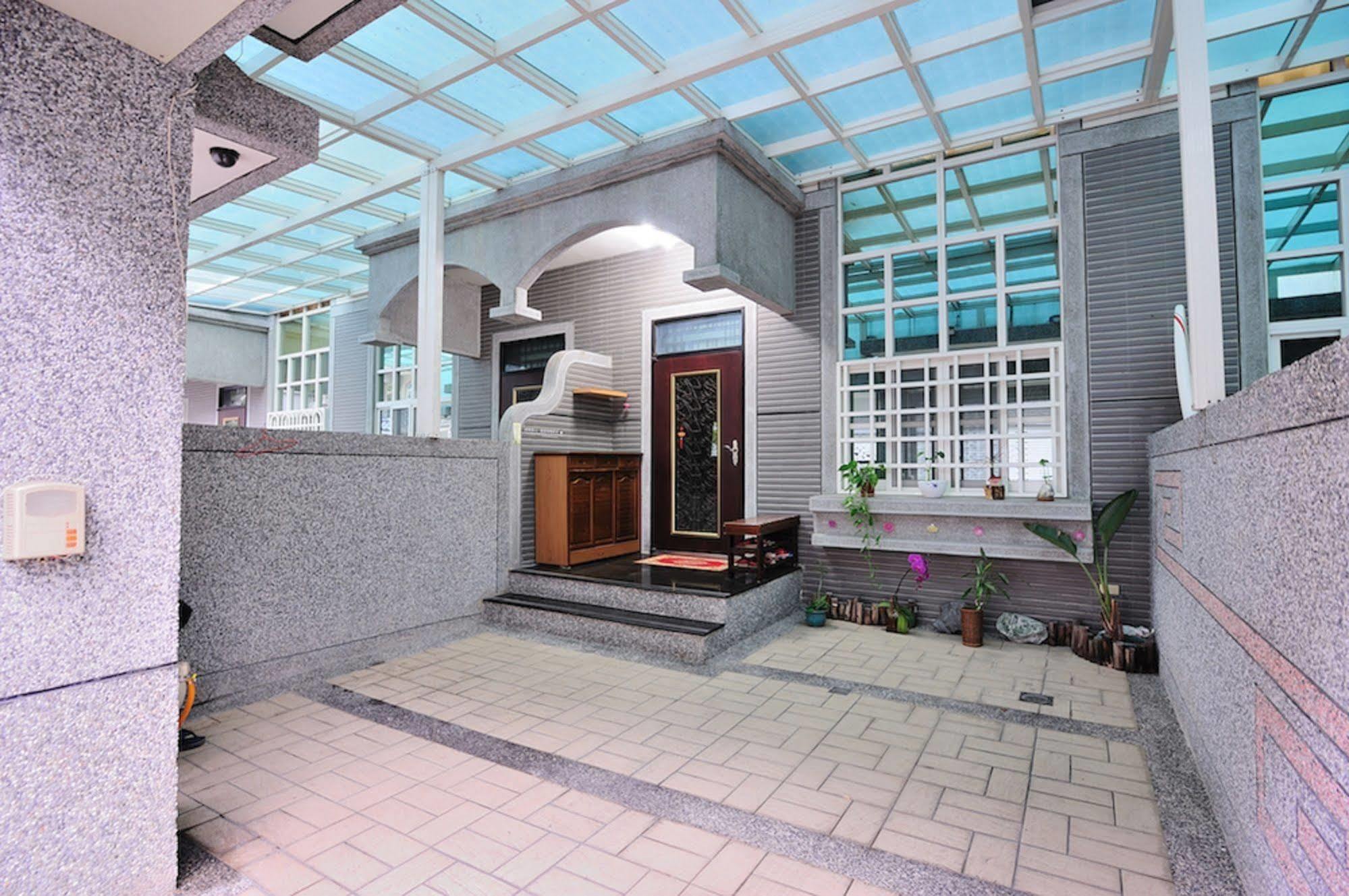 巧緣民宿11人包棟 Hualien Exterior foto